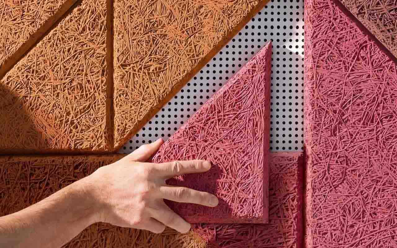 فوم آکوستیک هرمی برای کاهش پژواک و صدا در اتاق پادکست